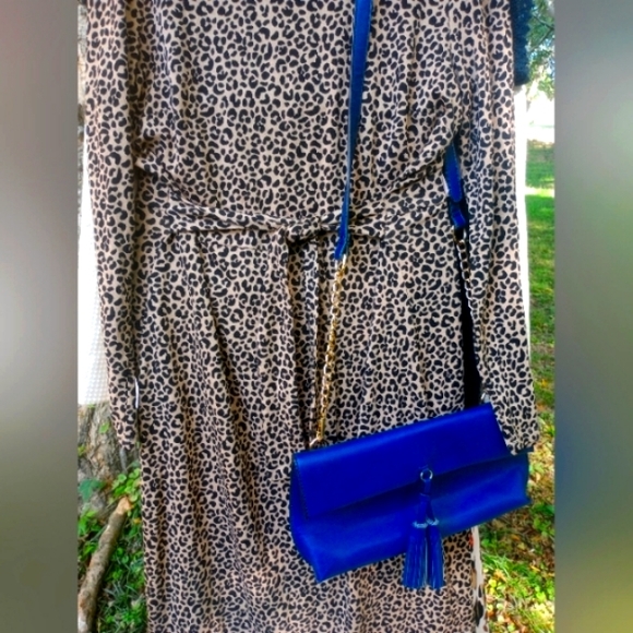 Old Navy size lg animal printed dress with attached belt - Picture 4 of 9